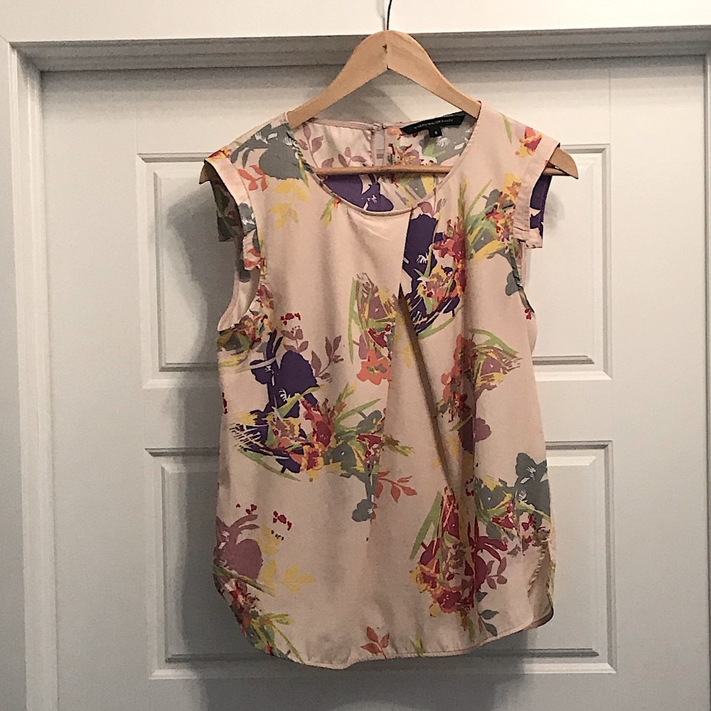 Perfect top for the office
